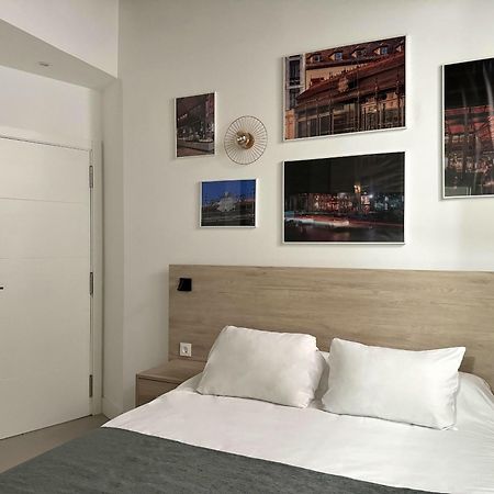 Cavabajasuites Madrid Buitenkant foto