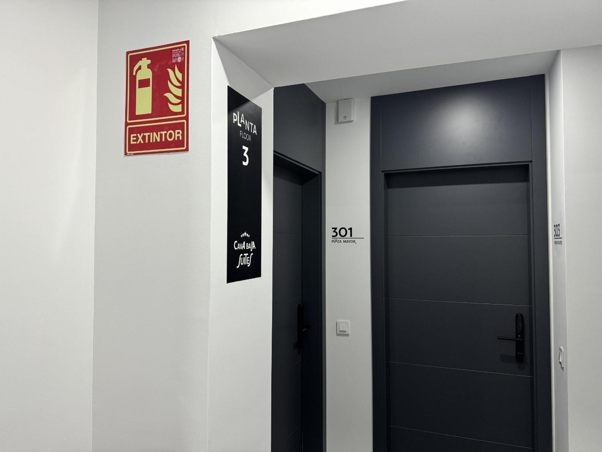 Cavabajasuites Madrid Buitenkant foto