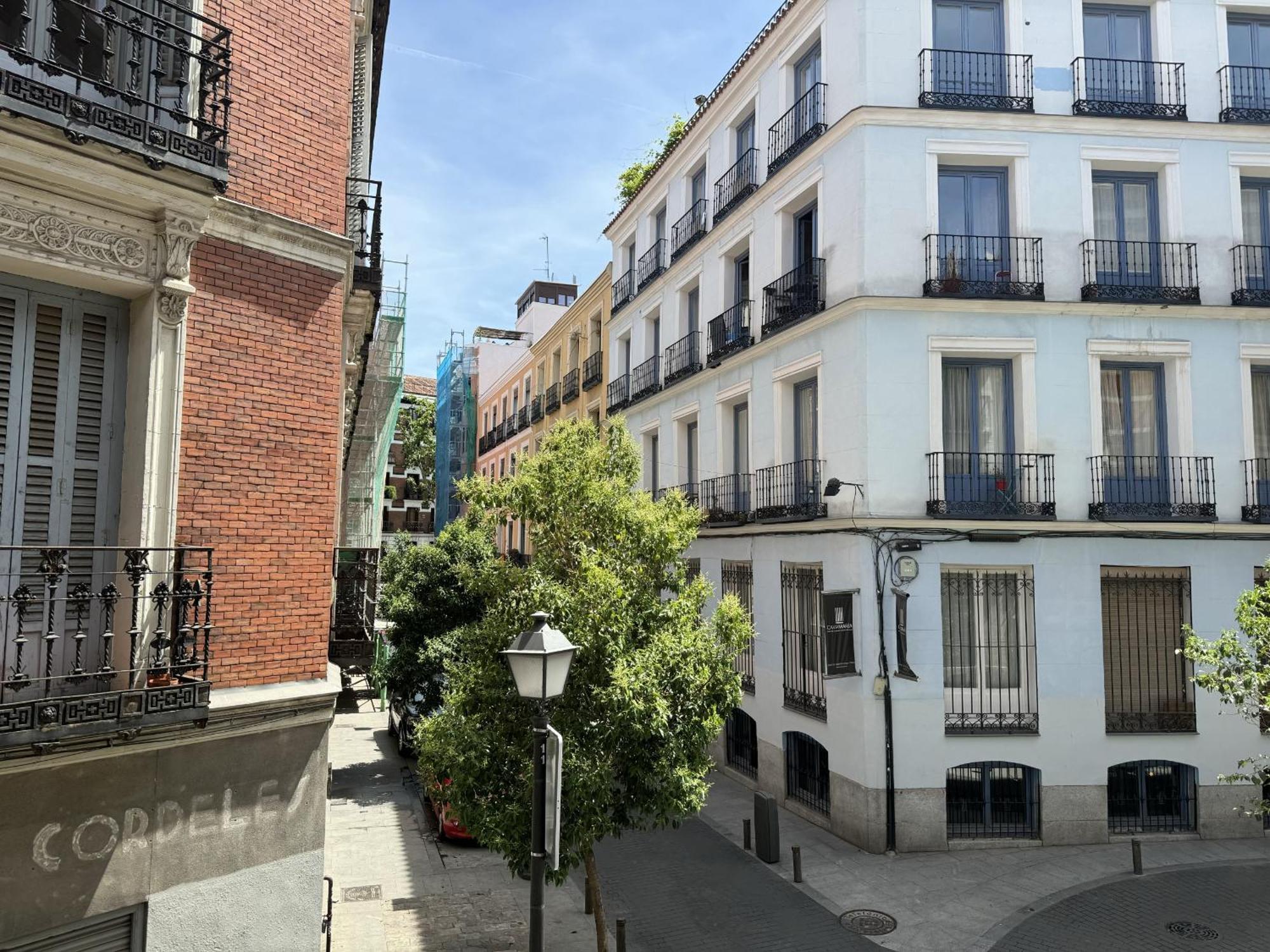 Cavabajasuites Madrid Buitenkant foto